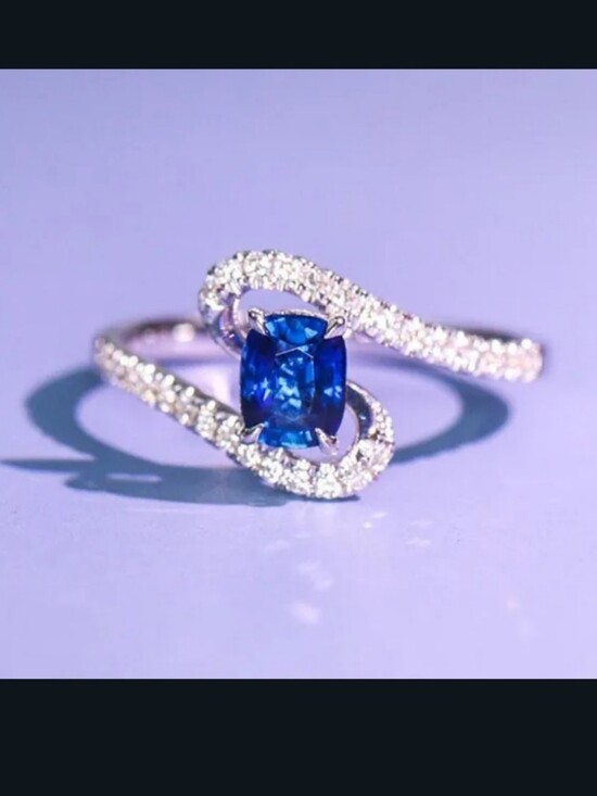 Jewelry - New Dainty Blue Sapphire White Diamond Irregular Ring